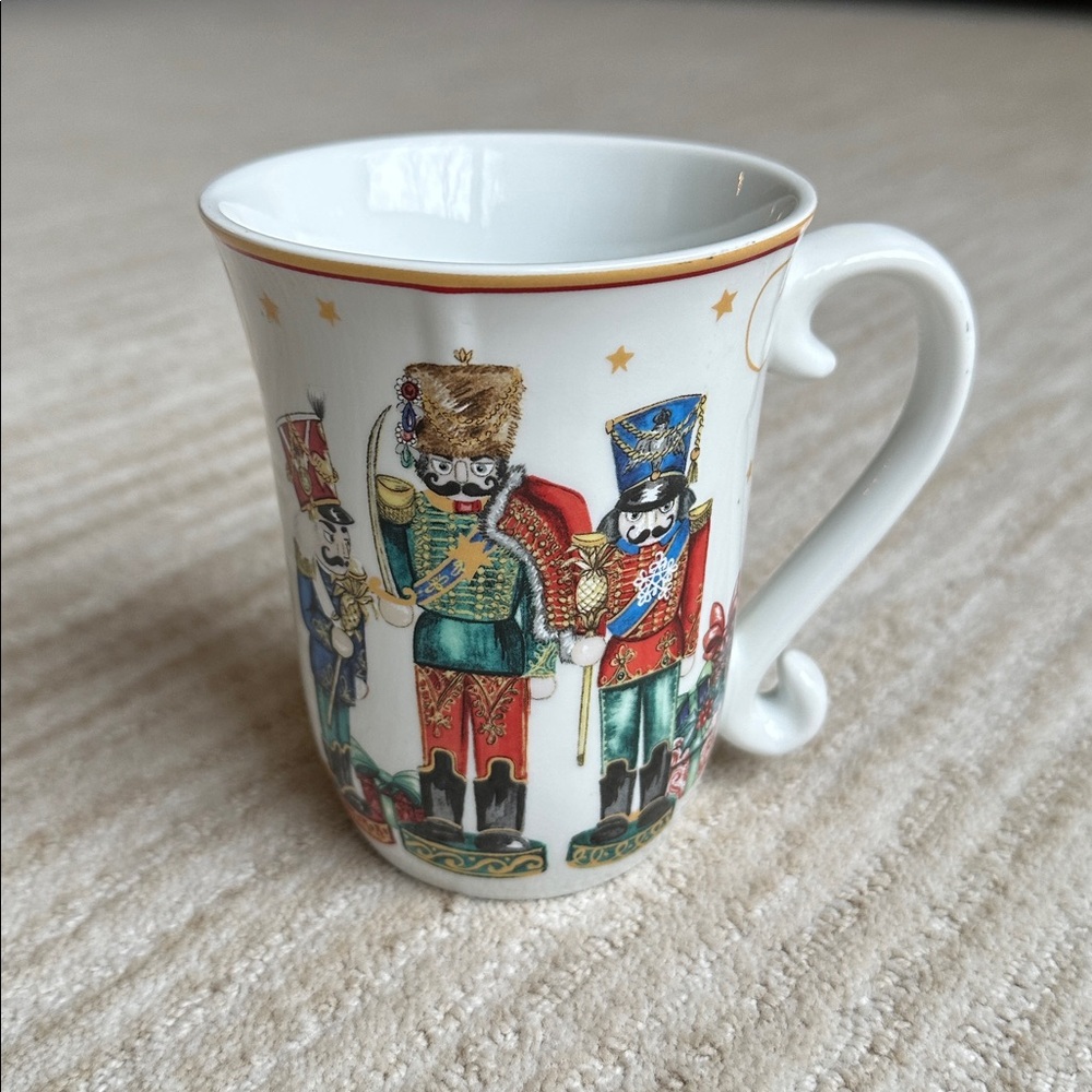 WILLIAMS-SONOMA Twas the Night Before Christmas Mug Nutcracker Soldiers
